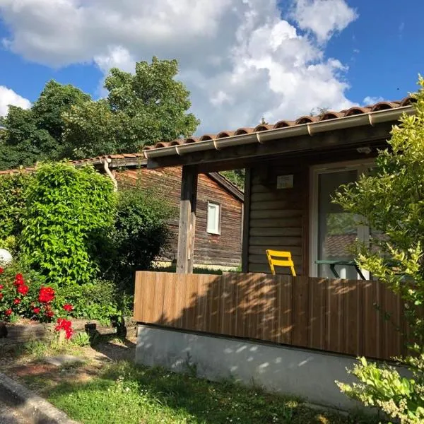 Résidence Les Chalets de Millau, hotelli kohteessa Millau