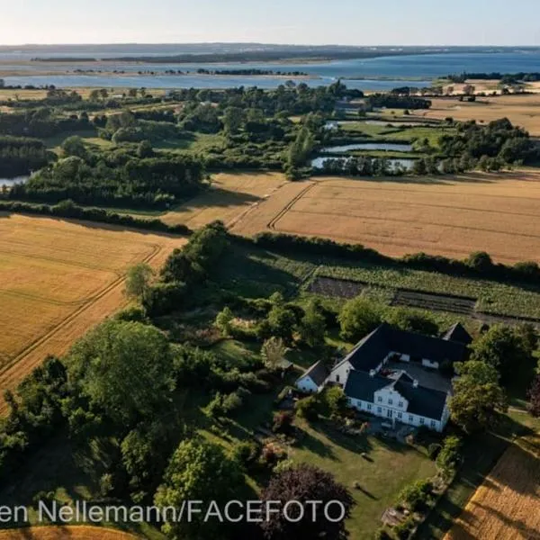 Fuglsanggaard. Private annex in nature., hotell i Vordingborg