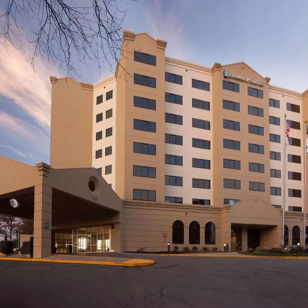 Embassy Suites by Hilton Raleigh Crabtree, hotel in Raleigh