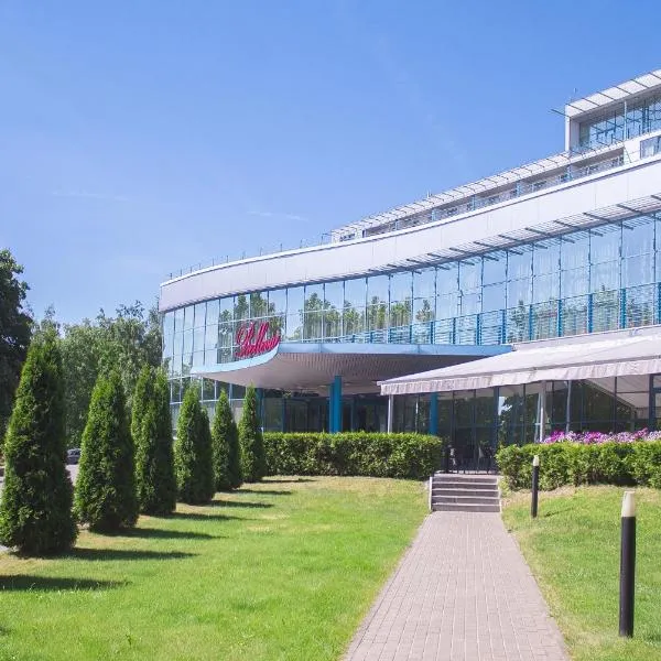 Bellevue Park Hotel Riga with FREE Parking, hotelli Riiassa