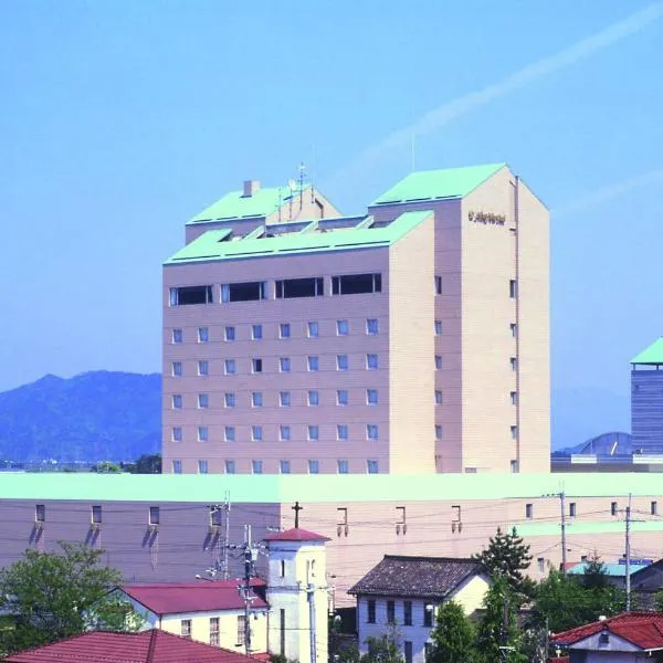 Viesnīca Hotel New Omi pilsētā Koka