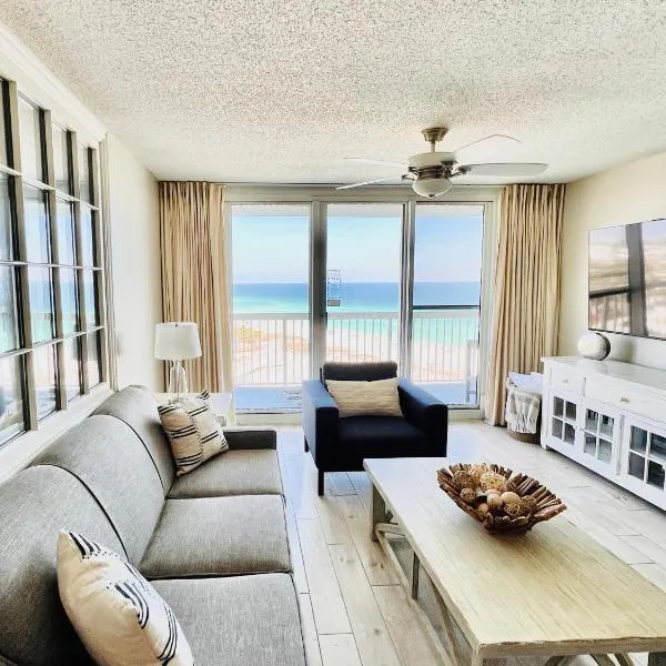 Beachfront Retreat- "The Getaway", hôtel à Destin