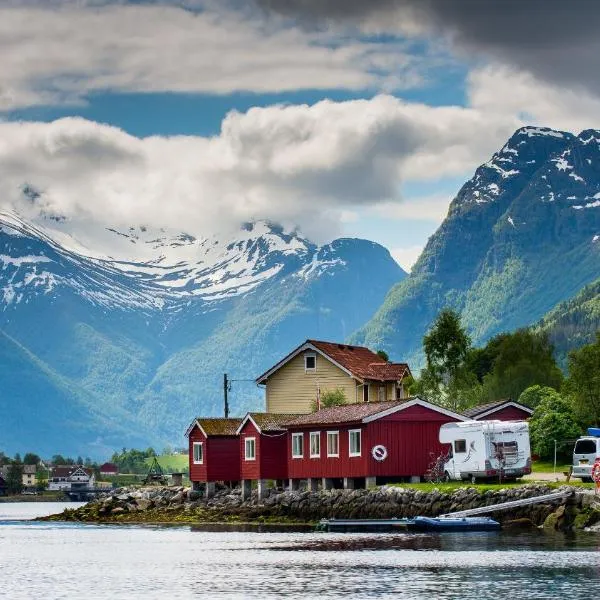 Nesset Fjordcamping, hotell i Stryn