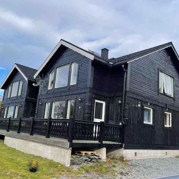 Feriehus med ti senger på Skaidi, hotell i Repparfjord