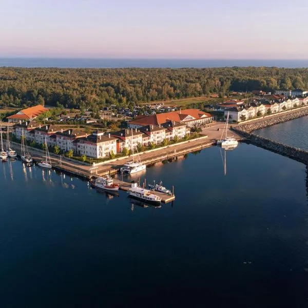 BEECH Resort Boltenhagen, hotel en Boltenhagen