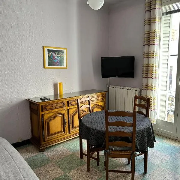 APPARTEMENT N°1 LES CLEMATITES, hotel v Mentone