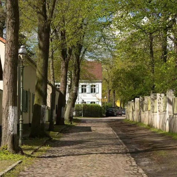 Ferienhaus am Wasser - citynah, hotell i Berlin