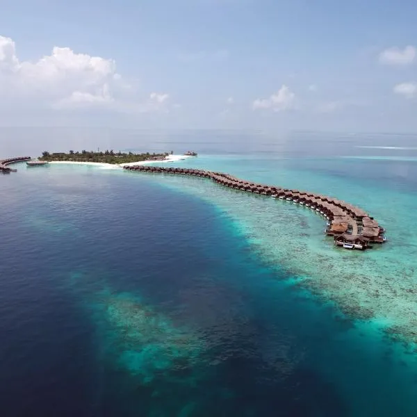 Grand Park Kodhipparu Maldives - Child Stay & Eat Free Until 30 Nov 2024 – hotel w mieście Kudahitty