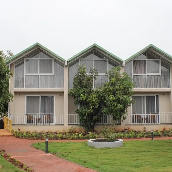 Mango Leaf Lake Resort, hotel a Pune