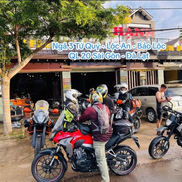 Nhà nghỉ Hồng Hạnh ( Cà Phê- Điểm Tâm - Nhà Nghỉ), hotel in Klong Trau