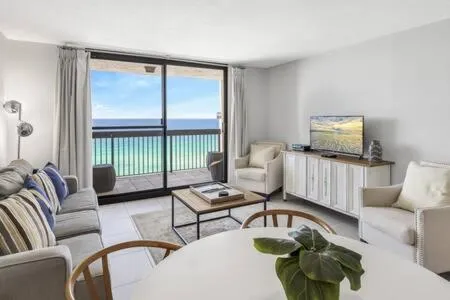 The Oyster by Brightwild-Beachfront Condo, hotel in Fort Walton Beach