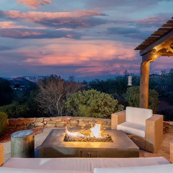 Modern Secluded with Amazing Views Hot Tub Casita, hotel en Sedona