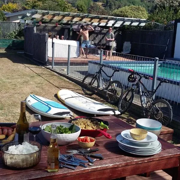 Paddleboard and Mountain Bike Paradise, hotel en Nelson