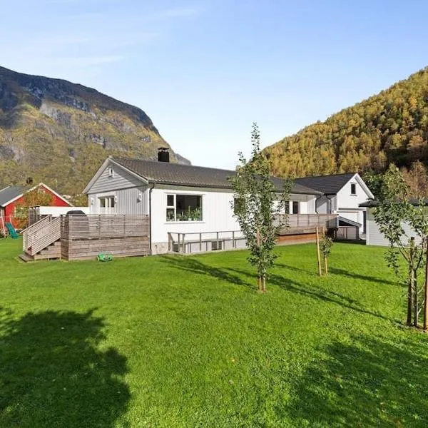 Fint hus i Flåm, hotel em Flåm