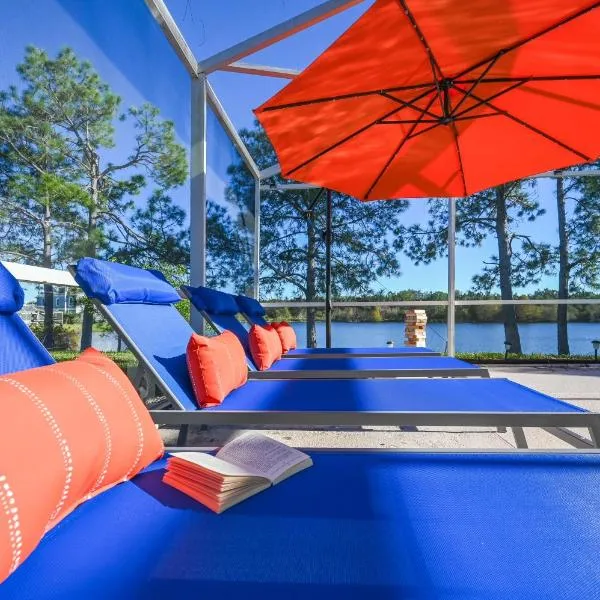 Disney World Getaway: 4 Br - Sunroof - BBQ Bliss, hotell Orlandos