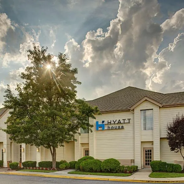 Hyatt House Mount Laurel: Mount Laurel şehrinde bir otel