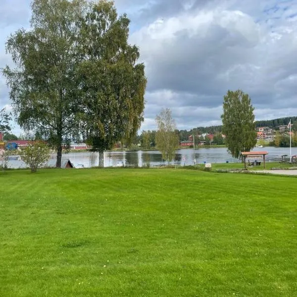 Övermo paradis, hotell i Leksand