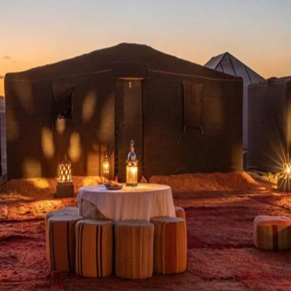 Desert Luxury Camp: Mhamid şehrinde bir otel