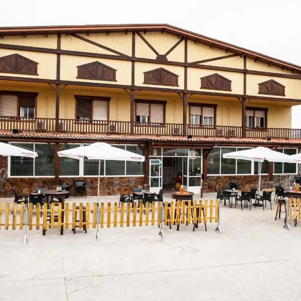 HOSTAL LAS PALOMAS, hotelli kohteessa Lucena