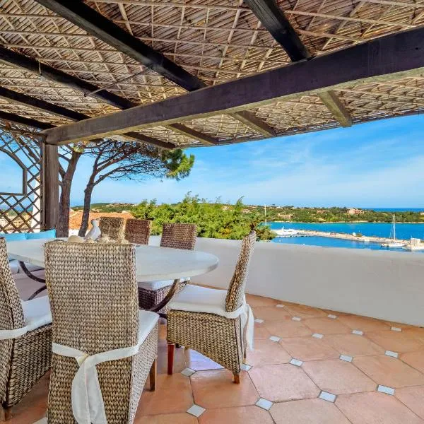 Terrazza sul mare a Porto Cervo, hotel Porto Cervóban