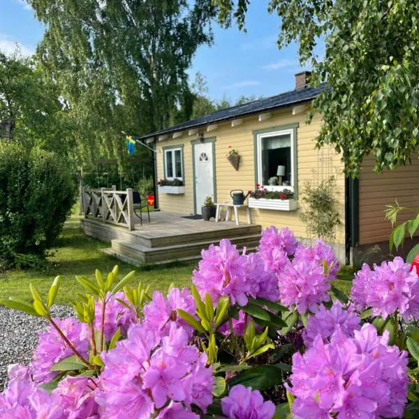 Nice child-friendly house 200m from beautiful beach,, hotel v mestu Ängelholm