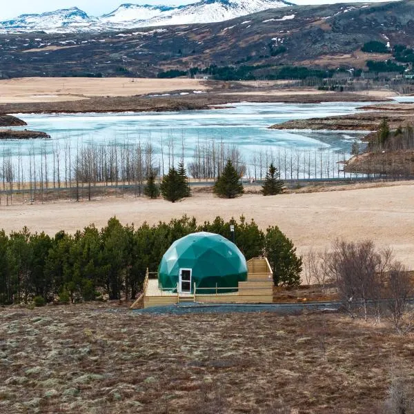 Golden Circle Domes - Lake View, hotel a Veiðilundur