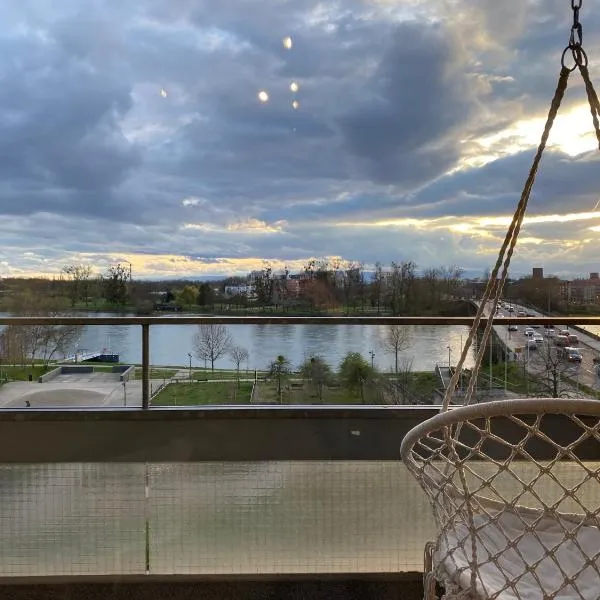 Ferienwohnung Rheinblick, hotel din Kehl am Rhein