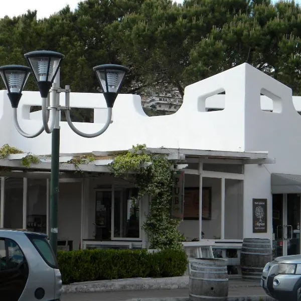 HOTEL GENOVA, hotel in Scalea