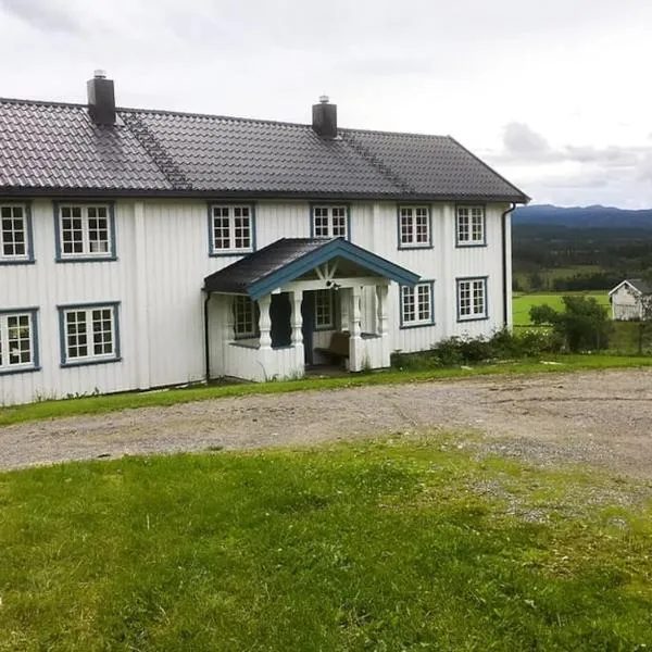 Newly renovated house on a farm, hotel in Orkanger