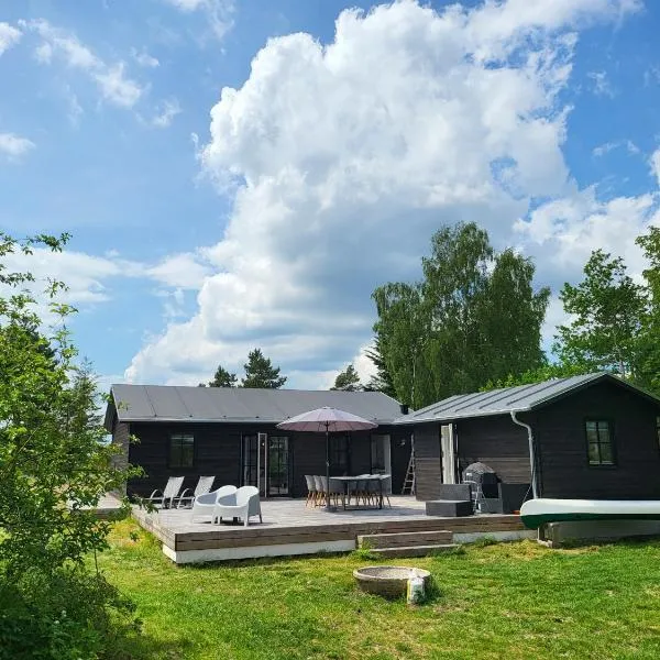 Sommerhus ved Mossø med søkig, hotel i Ry