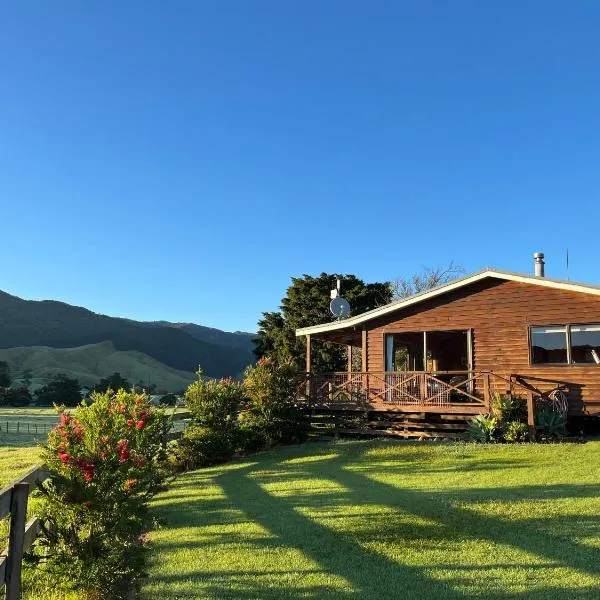 White Star Station Farm Holiday Park, hotel di Coromandel Town