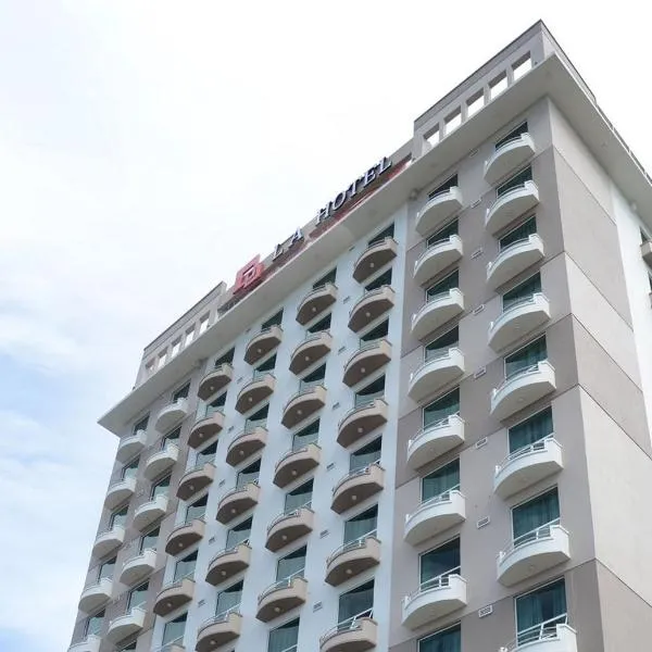 LA Hotel, hotel en Tawau