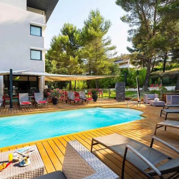 Mercure Aix-en-Provence La Duranne Gare TGV, хотел в Екс ан Прованс