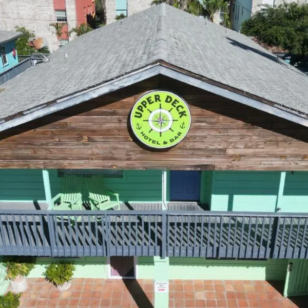 Upper Deck Hotel and Bar - Adults Only, viešbutis mieste South Padre Island