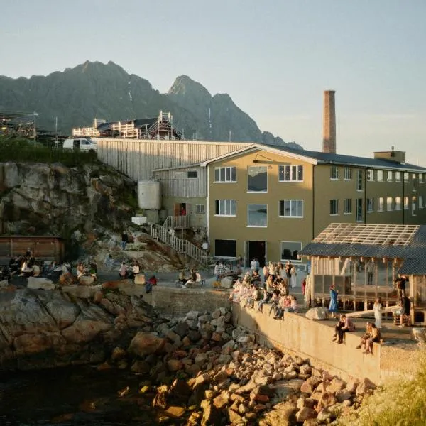 Trevarefabrikken, hotell i Henningsvær