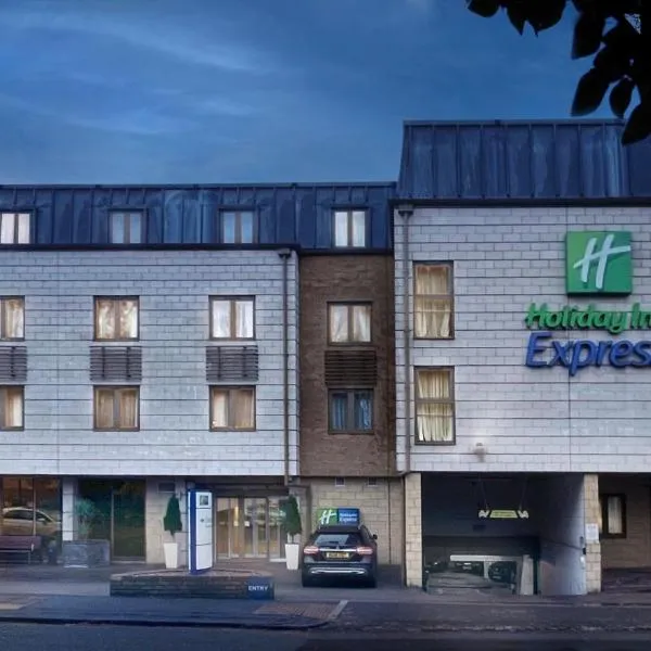 Holiday Inn Express Windsor, an IHG Hotel، فندق في ويندسور