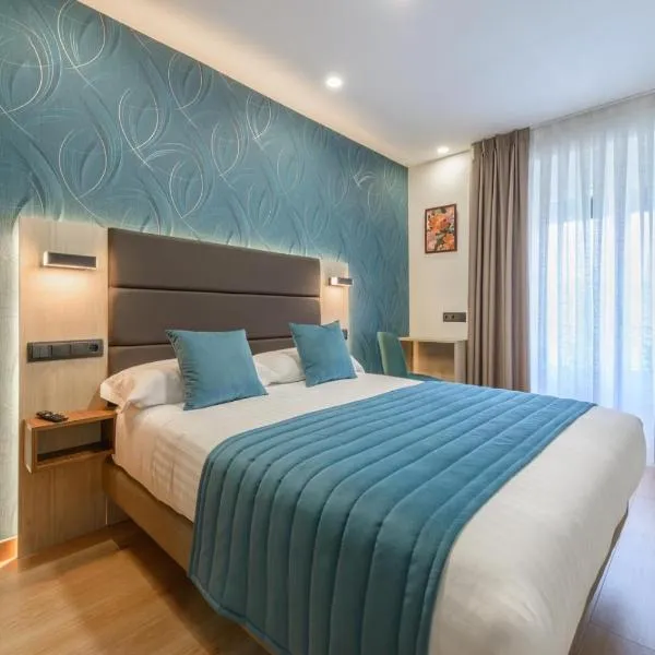 Hostal Sun Gate: Madrid'de bir otel