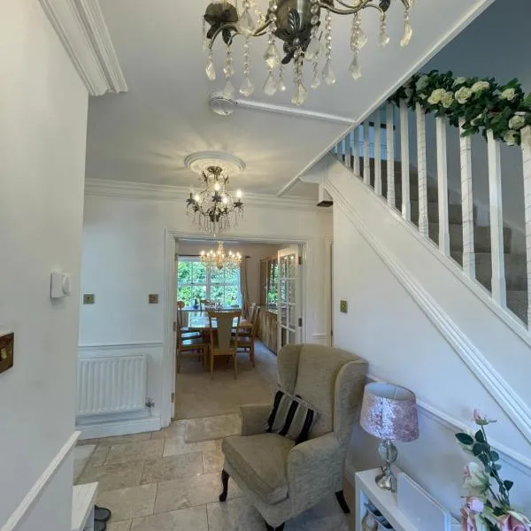 Beautiful 5 Bedroom House Oxford - Sleeps 10، فندق في أوكسفورد