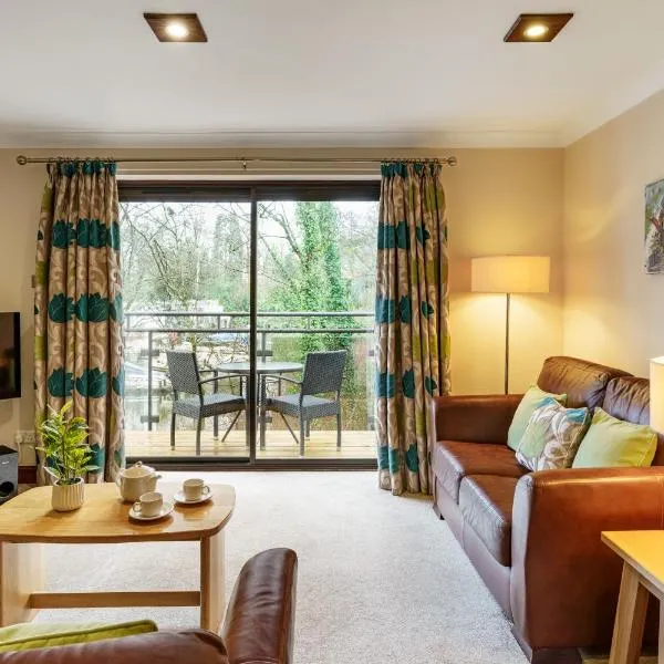 2 Bedroom Lake District Cottage At Windermere Marina Village, hotel en Bowness-on-Windermere