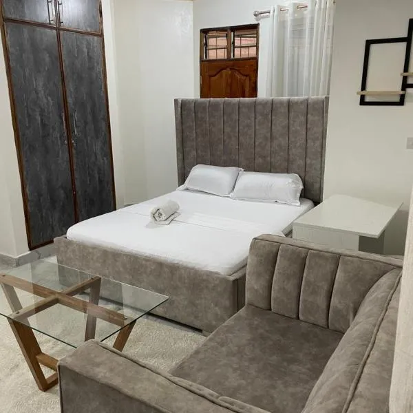 Tulivu Studio Apartment in Bamburi Mombasa, hotel in Mombasa