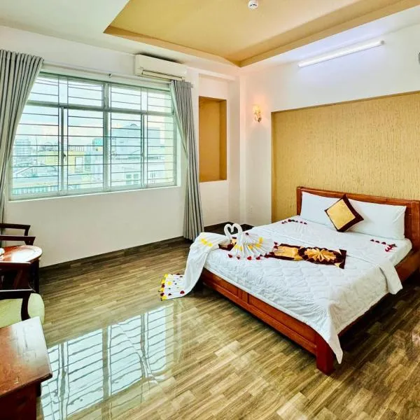 Đức Phúc Hotel, hotel en Linh Xuân Thôn