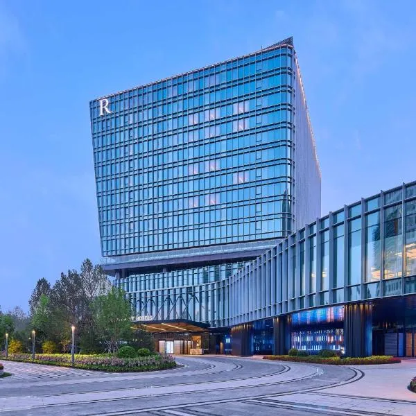 Renaissance Beijing Haidian Hotel โรงแรมในQincheng