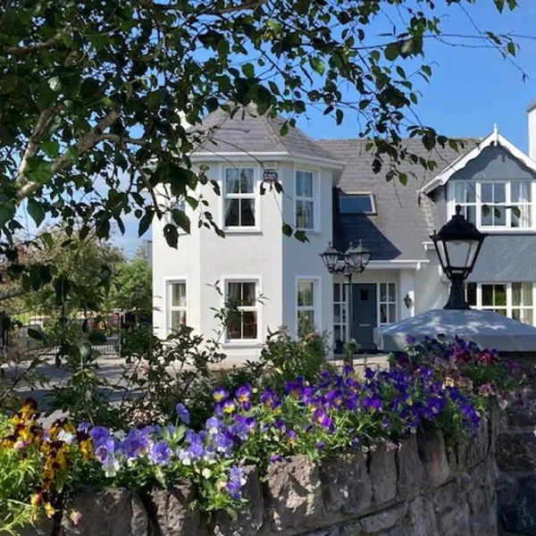 Tailors Lodge, Continental Breakfast, hotel em Curranes