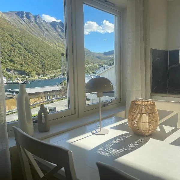 Trælvik Huset A, hotel i Grashopen