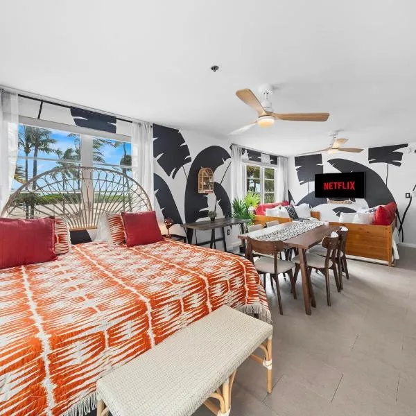 Beachfront Ocean View Apartment on Ocean Drive, hotel in Miami Beach