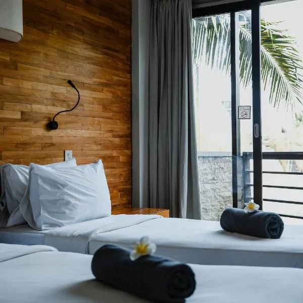 Surf Motel, hotel in Canggu