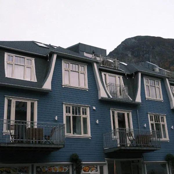 Blue House Odda, hotell i Tyssedal