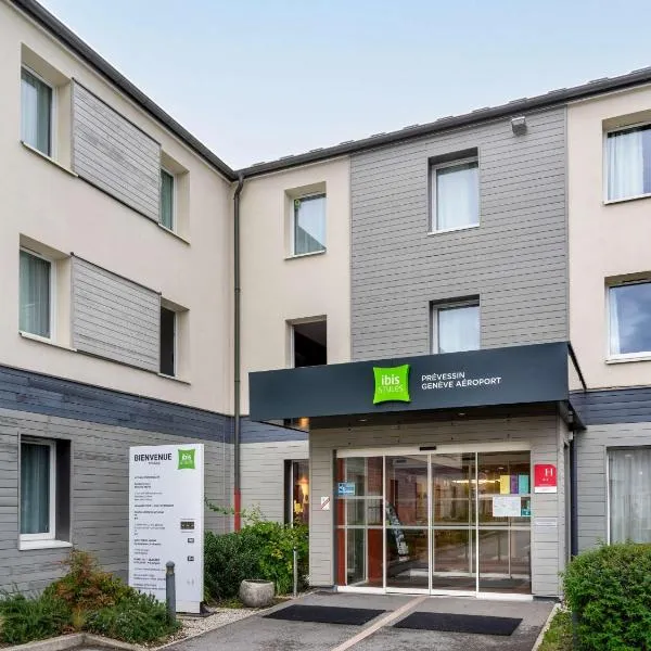 ibis Styles Prévessin Genève Aéroport, hotel din Ferney-Voltaire