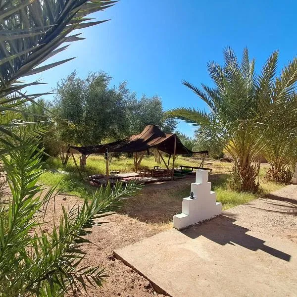 jardin du desert: Mhamid şehrinde bir otel