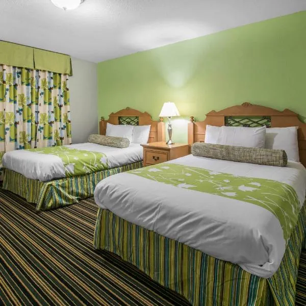 Rodeway Inn & Suites Winter Haven Chain of Lakes, hotel di Winter Haven